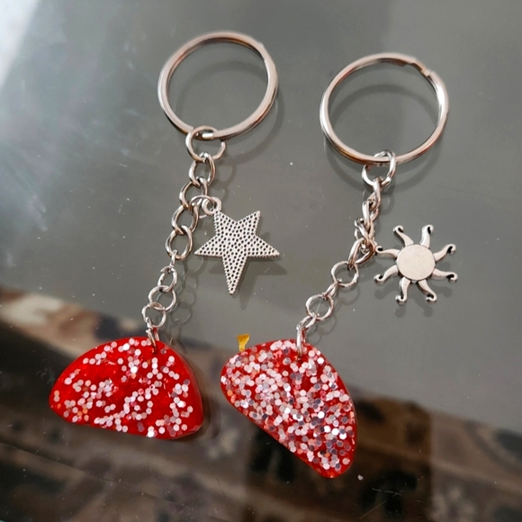 Keychains - Picture 1 of 16